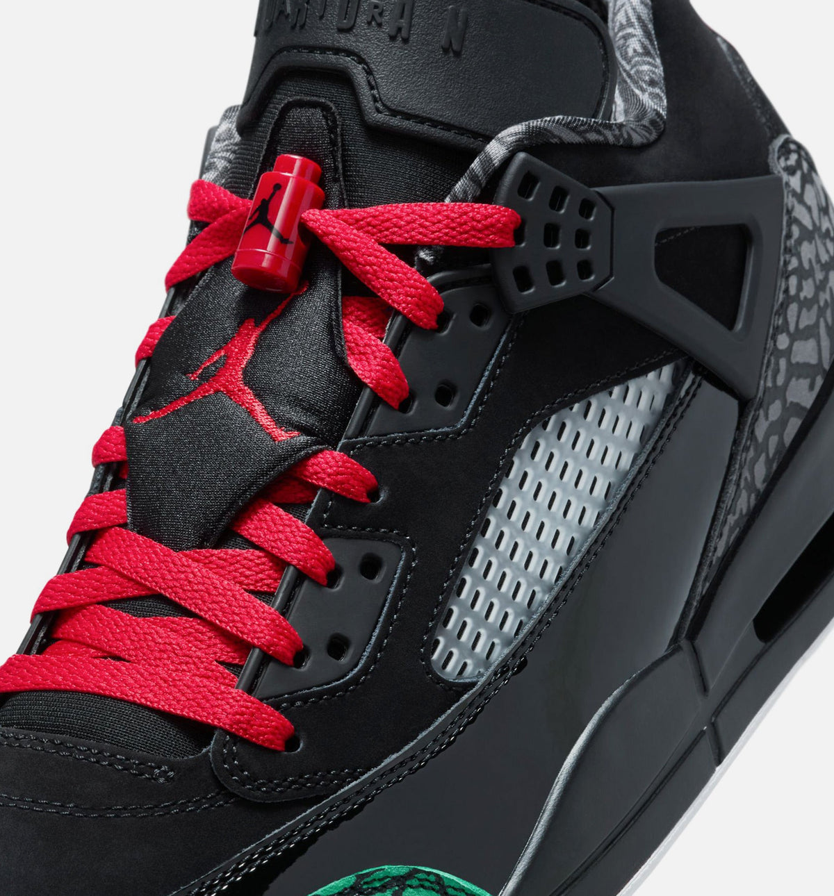 Jordan Spizike Low Men's Shoe – Black/Classic Green/White/Varsity Red
